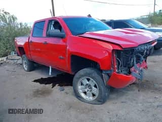 2018 Chevrolet Silverado 1500 Custom с VIN 3GCUKPEC7JG279581, выставлен на аукционе IAAI как лот 43235305 с пробегом 75 962 миль миль и . История ставок и продаж доступна на DreamBid. Изображение 1.