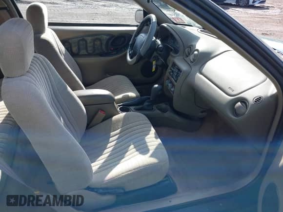 1997 Pontiac Grand Am with VIN 1G2NW12T8VC715717, listed as a IAAI auction lot 41533544 with 82,805 mi miles and . Bid and sale history available at DreamBid. Image 5.