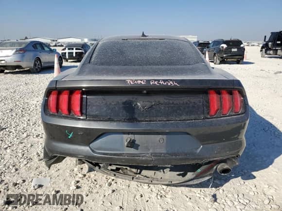 2020 Ford Mustang EcoBoost z VIN 1FA6P8TH6L5176277, wystawiony jako Copart lot #85848225 z przebiegiem 93 082 mil mil oraz Szkoda całkowita • Salvage title. Historia ofert i sprzedaży dostępna na DreamBid. Obrazek 6.