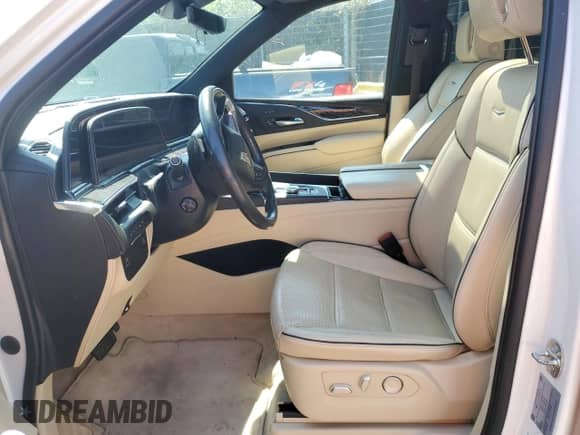 2021 Cadillac Escalade ESV Premium Luxury с VIN 1GYS4KKL0MR307194, выставлен на аукционе Copart как лот 51407645 с пробегом 83 311 миль миль и Списание • Salvage title. История ставок и продаж доступна на DreamBid. Изображение 7.