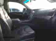 2018 Cadillac Escalade z VIN 1GYS3AKJXJR126577, wystawiony jako IAAI lot #41225966 z przebiegiem 69 845 mil mil oraz . Historia ofert i sprzedaży dostępna na DreamBid. Obrazek 5.