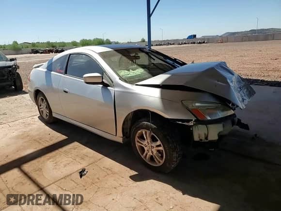 2007 Honda Accord LX z VIN 1HGCM72377A018728, wystawiony jako Copart lot #82289825 z przebiegiem 139 878 mil mil oraz Szkoda całkowita • Salvage title. Historia ofert i sprzedaży dostępna na DreamBid. Obrazek 14.