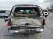 2006 Chevrolet Tahoe LS z VIN 1GNEC13V76R164948, wystawiony jako Copart lot #49769345 z przebiegiem 307 261 mil mil oraz Czysty tytuł • Clean title. Historia ofert i sprzedaży dostępna na DreamBid. Obrazek 6.