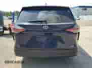 2021 Toyota Sienna LE z VIN 5TDGRKEC8MS058721, wystawiony jako Copart lot #68441645 z przebiegiem 196 703 mil mil oraz Czysty tytuł • Clean title. Historia ofert i sprzedaży dostępna na DreamBid. Obrazek 6.