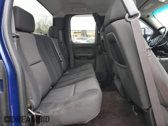 2013 GMC Sierra 1500 SL z VIN 1GTR2UEAXDZ157157, wystawiony jako Copart lot #79476284 z przebiegiem 159 905 mil mil oraz Szkoda całkowita • Salvage title. Historia ofert i sprzedaży dostępna na DreamBid. Obrazek 10.