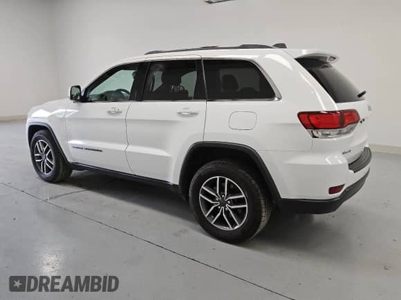 2020 Jeep Grand Cherokee Laredo E z VIN 1C4RJFAG4LC196482, wystawiony jako Copart lot #84601225 z przebiegiem 129 525 mil mil oraz Czysty tytuł • Clean title. Historia ofert i sprzedaży dostępna na DreamBid. Obrazek 2.