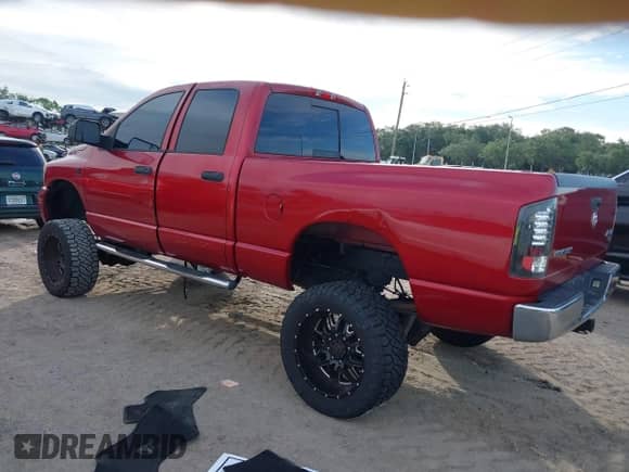 2006 Dodge 2500 SLT with VIN 1D7KS28C56J236679, listed as a IAAI auction lot 43196623 with 194,746 mi miles and . Bid and sale history available at DreamBid. Image 3.