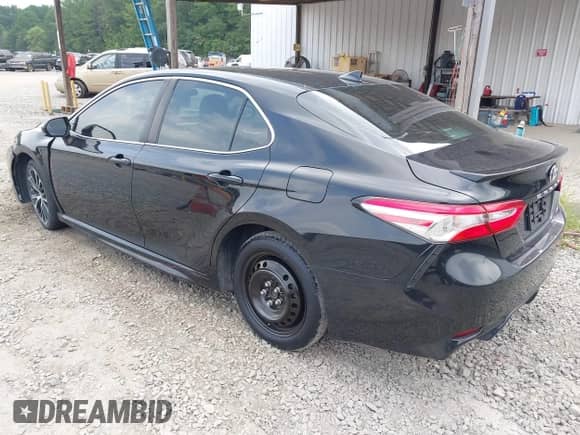 2020 Toyota Camry SE z VIN 4T1G11AK4LU342383, wystawiony jako IAAI lot #43019876 z przebiegiem 111 118 mil mil oraz . Historia ofert i sprzedaży dostępna na DreamBid. Obrazek 3.