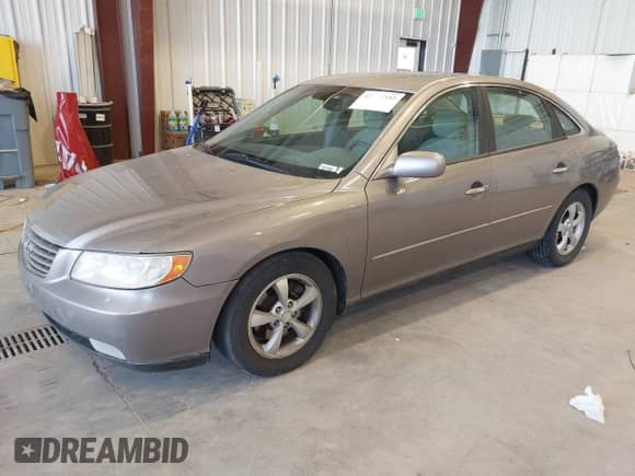2007 Hyundai Azera SE с VIN KMHFC46F17A177886, выставлен на аукционе IAAI как лот 42884352 с пробегом 255 812 миль миль и . История ставок и продаж доступна на DreamBid. Изображение 2.