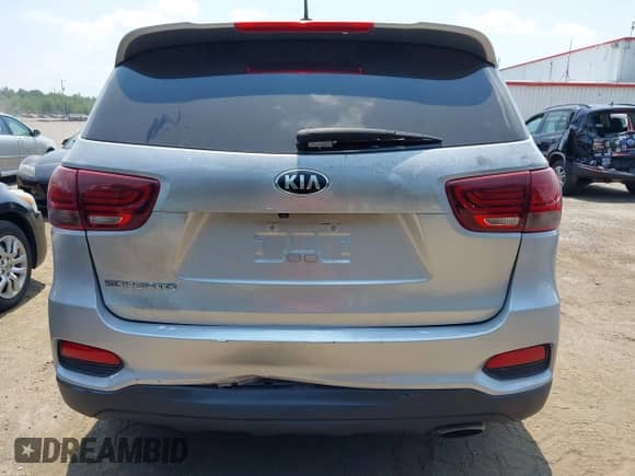 2019 Kia Sorento LX with VIN 5XYPGDA50KG440518, listed as a IAAI auction lot 42812826 with 133,828 mi miles and . Bid and sale history available at DreamBid. Image 16.