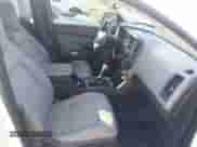 2016 Chevrolet Colorado 2WD WT z VIN 1GCHSBE38G1366997, wystawiony jako IAAI lot #43130708 z przebiegiem 140 225 mil mil oraz . Historia ofert i sprzedaży dostępna na DreamBid. Obrazek 5.