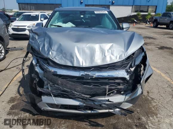 2024 Chevrolet Blazer LT z VIN 3GNKBCR49RS164418, wystawiony jako Copart lot #62684645 z przebiegiem 16 198 mil mil oraz Nie do naprawy • Non repairable. Historia ofert i sprzedaży dostępna na DreamBid. Obrazek 5.