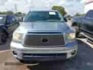 2012 Toyota Tundra с VIN 5TFRM5F13CX040738, выставлен на аукционе IAAI как лот 42898153 с пробегом 302 243 миль миль и . История ставок и продаж доступна на DreamBid. Изображение 12.