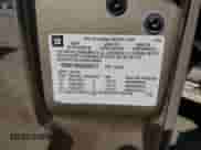 2005 Chevrolet Silverado 1500 Work Truck z VIN 1GCEC19V25Z222771, wystawiony jako Copart lot #81264215 z przebiegiem 179 441 mil mil oraz Czysty tytuł • Clean title. Historia ofert i sprzedaży dostępna na DreamBid. Obrazek 12.