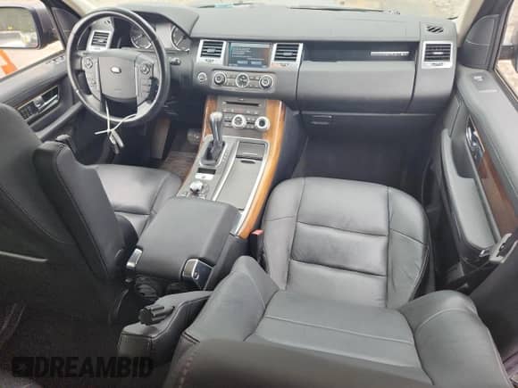 2011 Land Rover Range Rover Sport HSE с VIN SALSF2D49BA297811, выставлен на аукционе Copart как лот 69294165 с пробегом 53 759 миль миль и Списание • Salvage title. История ставок и продаж доступна на DreamBid. Изображение 8.