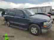 2004 Chevrolet Tahoe LS z VIN 1GNEC13V24R299221, wystawiony jako Copart lot #81276245 z przebiegiem 240 153 mil mil oraz Szkoda całkowita • Salvage title. Historia ofert i sprzedaży dostępna na DreamBid. Obrazek 4.