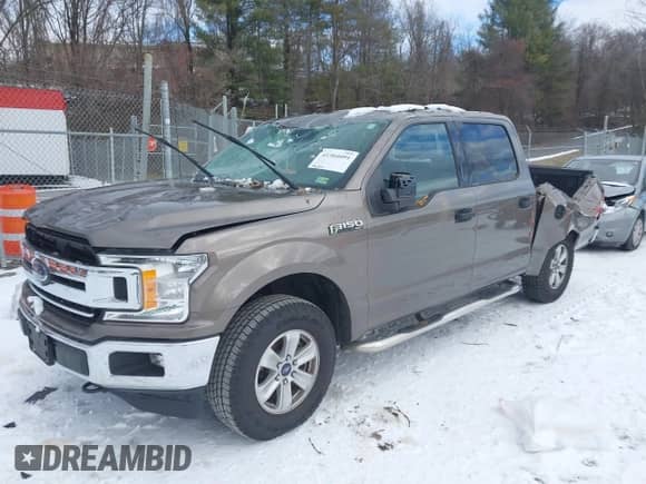 2018 Ford F-150 XL z VIN 1FTEW1EB6JFC63953, wystawiony jako IAAI lot #41304091 z przebiegiem 74 636 mil mil oraz . Historia ofert i sprzedaży dostępna na DreamBid. Obrazek 2.