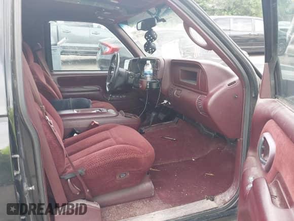 1999 Chevrolet Silverado 3500 с VIN 1GCHK33J3XF016767, выставлен на аукционе IAAI как лот 42542736 с пробегом 151 672 миль миль и . История ставок и продаж доступна на DreamBid. Изображение 5.