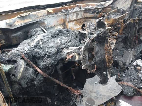 2019 Hyundai Santa Fe SEL with VIN 5NMS33AD8KH015271, listed as a IAAI auction lot 41509318 with Not provided miles and . Bid and sale history available at DreamBid. Image 7.