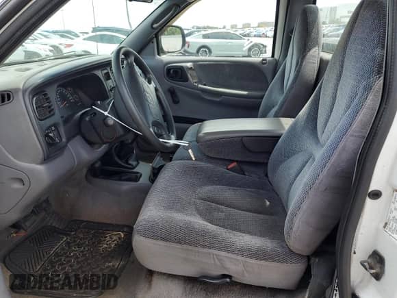 1999 Dodge Dakota with VIN 1B7GG26Y5XS249573, listed as a Copart auction lot 63640905 with 171,295 mi miles and Non repairable. Bid and sale history available at DreamBid. Image 7.