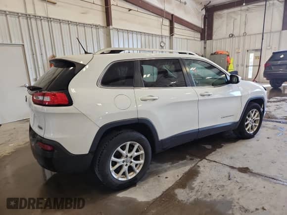 2014 Jeep Cherokee Latitude с VIN 1C4PJMCB3EW107158, выставлен на аукционе Copart как лот 80497715 с пробегом 159 690 миль миль и Чистый • Clean title. История ставок и продаж доступна на DreamBid. Изображение 3.