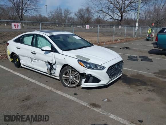 2018 Hyundai Sonata Limited с VIN 5NPE34AF5JH716100, выставлен на аукционе IAAI как лот 41649547 с пробегом 76 722 миль миль и . История ставок и продаж доступна на DreamBid. Изображение 1.