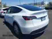 2022 Tesla Model Y Long Range z VIN 7SAYGDEE3NF363270, wystawiony jako IAAI lot #42708934 z przebiegiem 39 994 mil mil oraz . Historia ofert i sprzedaży dostępna na DreamBid. Obrazek 3.