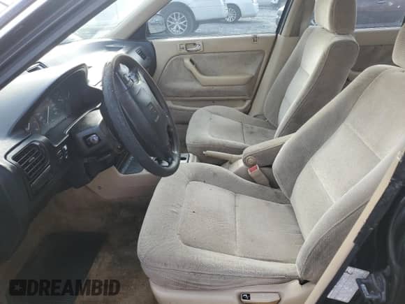 1993 Honda Accord with VIN 1HGCB767XPA087528, listed as a Copart auction lot 62559075 with 260,009 mi miles and Salvage title. Bid and sale history available at DreamBid. Image 7.