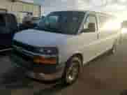 2017 Chevrolet Express Passenger LT z VIN 1GAZGPFG8H1255767, wystawiony jako Copart lot #74813274 z przebiegiem Nie podano mil oraz Nie do naprawy • Non repairable. Historia ofert i sprzedaży dostępna na DreamBid. Obrazek 1.