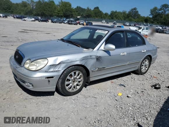 2002 Hyundai Sonata GLS with VIN KMHWF35H62A595535, listed as a Copart auction lot 68126284 with 245,493 mi miles and Clean title. Bid and sale history available at DreamBid. Image 1.