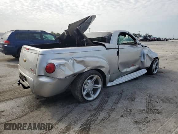 2004 Chevrolet SSR LS with VIN 1GCES14P34B110466, listed as a Copart auction lot 56200105 with 96,925 mi miles and Salvage title. Bid and sale history available at DreamBid. Image 3.