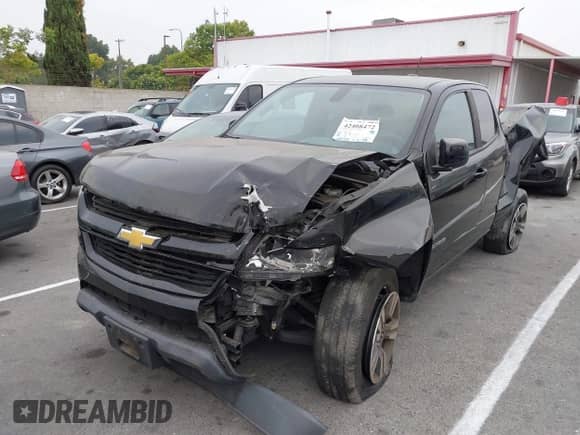 2018 Chevrolet Colorado 2WD Work Truck z VIN 1GCHSBEN1J1285106, wystawiony jako IAAI lot #42408472 z przebiegiem 68 524 mil mil oraz . Historia ofert i sprzedaży dostępna na DreamBid. Obrazek 17.