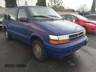 1995 Dodge Caravan with VIN 2B4FH2539SR133363, listed as a IAAI auction lot 41743975 with 220,100 mi miles and . Bid and sale history available at DreamBid. Image 1.