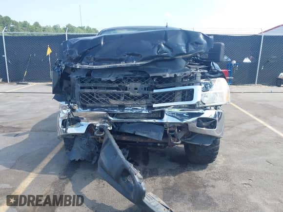 2011 Chevrolet Silverado 2500HD LT с VIN 1GC2KXC87BZ215533, выставлен на аукционе IAAI как лот 42579459 с пробегом 257 597 миль миль и . История ставок и продаж доступна на DreamBid. Изображение 6.