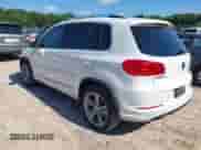 2017 Volkswagen Tiguan Sport с VIN WVGUV7AX2HW509048, выставлен на аукционе IAAI как лот 42781032 с пробегом 91 546 миль миль и . История ставок и продаж доступна на DreamBid. Изображение 3.
