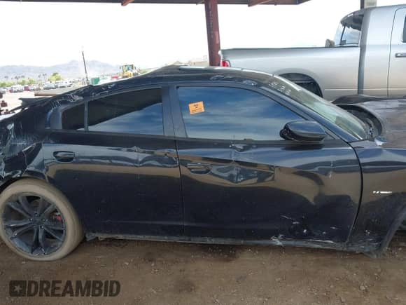 2015 Dodge Charger RT с VIN 2C3CDXCT9FH753535, выставлен на аукционе IAAI как лот 42313952 с пробегом Не указан миль и . История ставок и продаж доступна на DreamBid. Изображение 13.