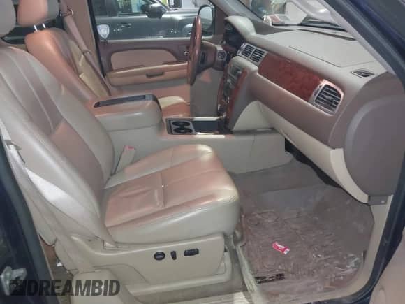 2009 Chevrolet Silverado 1500 LTZ z VIN 1GCEK39J19Z274622, wystawiony jako IAAI lot #41352625 z przebiegiem 213 255 mil mil oraz . Historia ofert i sprzedaży dostępna na DreamBid. Obrazek 5.