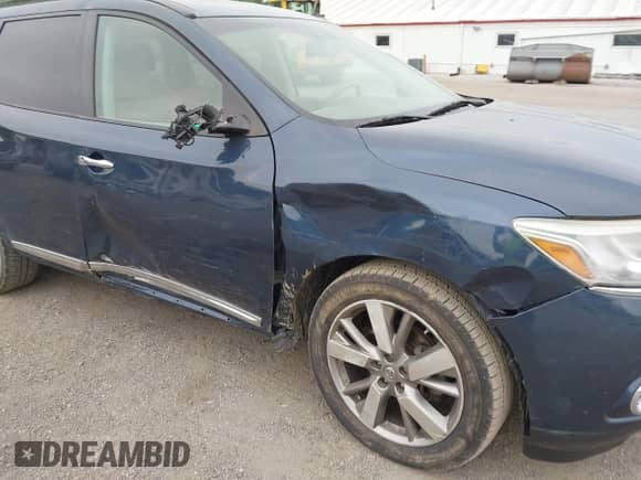 2013 Nissan Pathfinder SV z VIN 5N1AR2MM2DC673343, wystawiony jako IAAI lot #42502571 z przebiegiem 171 426 mil mil oraz . Historia ofert i sprzedaży dostępna na DreamBid. Obrazek 6.