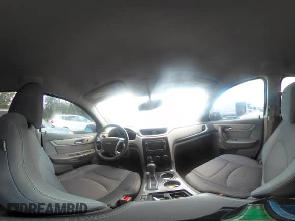 2015 Chevrolet Traverse LT с VIN 1GNKRGKD5FJ192730, выставлен на аукционе IAAI как лот 43156725 с пробегом Не указан миль и . История ставок и продаж доступна на DreamBid. Изображение 18.