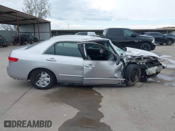 2004 Honda Accord LX с VIN 3HGCM56364G710281, выставлен на аукционе IAAI как лот 41361098 с пробегом 225 077 миль миль и . История ставок и продаж доступна на DreamBid. Изображение 14.