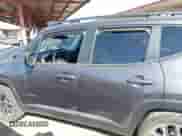 2017 Jeep Renegade Latitude z VIN ZACCJABB5HPF45504, wystawiony jako IAAI lot #42486270 z przebiegiem 67 610 mil mil oraz . Historia ofert i sprzedaży dostępna na DreamBid. Obrazek 15.