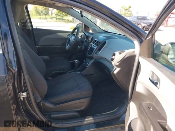2014 Chevrolet Sonic LT with VIN 1G1JC6SB5E4156606, listed as a IAAI auction lot 43067636 with 148,537 mi miles and . Bid and sale history available at DreamBid. Image 5.