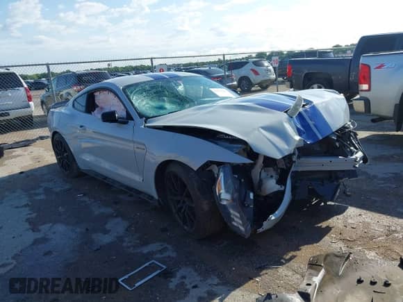 2016 Ford Mustang Shelby GT350 с VIN 1FA6P8JZ5G5521543, выставлен на аукционе IAAI как лот 42355382 с пробегом 28 403 миль миль и . История ставок и продаж доступна на DreamBid. Изображение 1.