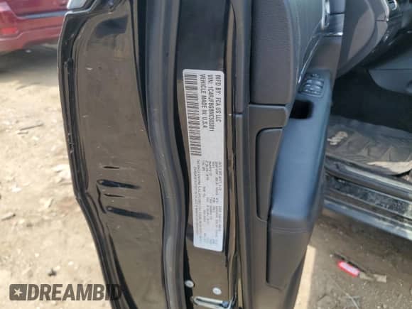 2021 Jeep Grand Cherokee 80th Anniversary with VIN 1C4RJFBG8MC503281, listed as a Copart auction lot 67968275 with 63,256 mi miles and Clean title. Bid and sale history available at DreamBid. Image 13.