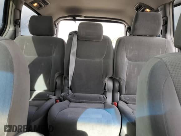 2005 Toyota Sienna CE z VIN 5TDZA23C15S327663, wystawiony jako Copart lot #80017985 z przebiegiem 213 314 mil mil oraz Szkoda całkowita • Salvage title. Historia ofert i sprzedaży dostępna na DreamBid. Obrazek 10.