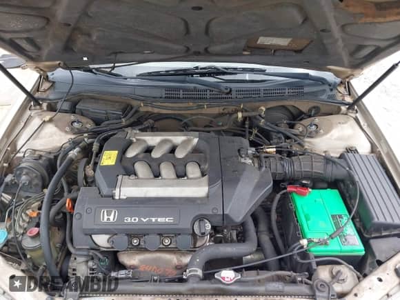 2000 Honda Accord EX with VIN 1HGCG1652YA083990, listed as a IAAI auction lot 42948680 with 188,501 mi miles and . Bid and sale history available at DreamBid. Image 10.