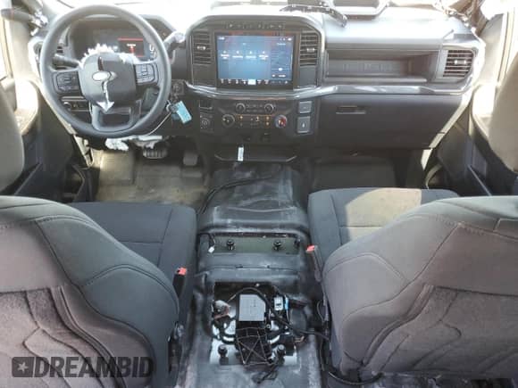 2024 Ford F-150 with VIN 1FTFW1P8XRKE75425, listed as a Copart auction lot 85337745 with 4,700 mi miles and Salvage title. Bid and sale history available at DreamBid. Image 8.