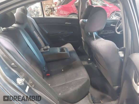 2012 Honda Accord LX z VIN 1HGCP2F33CA189541, wystawiony jako IAAI lot #43343157 z przebiegiem 106 122 mil mil oraz . Historia ofert i sprzedaży dostępna na DreamBid. Obrazek 8.