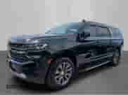 2022 Chevrolet Suburban LT with VIN 1GNSKCKD8NR102970, listed as a Copart auction lot 85651245 with 195,782 mi miles and Clean title. Bid and sale history available at DreamBid. Image 2.