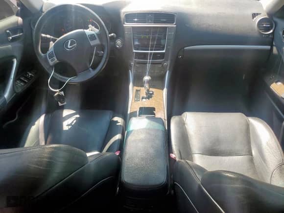 2012 Lexus IS 250 z VIN JTHCF5C25C5057211, wystawiony jako Copart lot #80361005 z przebiegiem 93 012 mil mil oraz Szkoda całkowita • Salvage title. Historia ofert i sprzedaży dostępna na DreamBid. Obrazek 8.